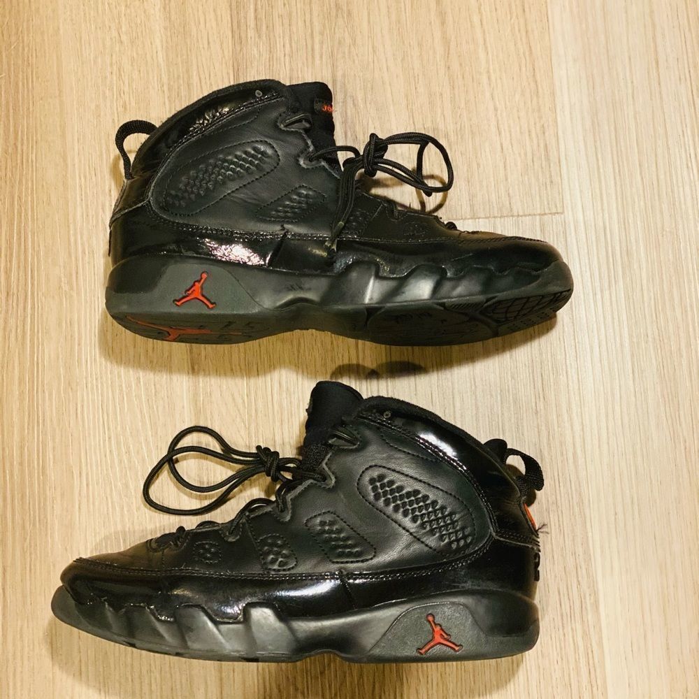 Jordan Retro 9 IX Bred Black Red Size 3Y Women 5